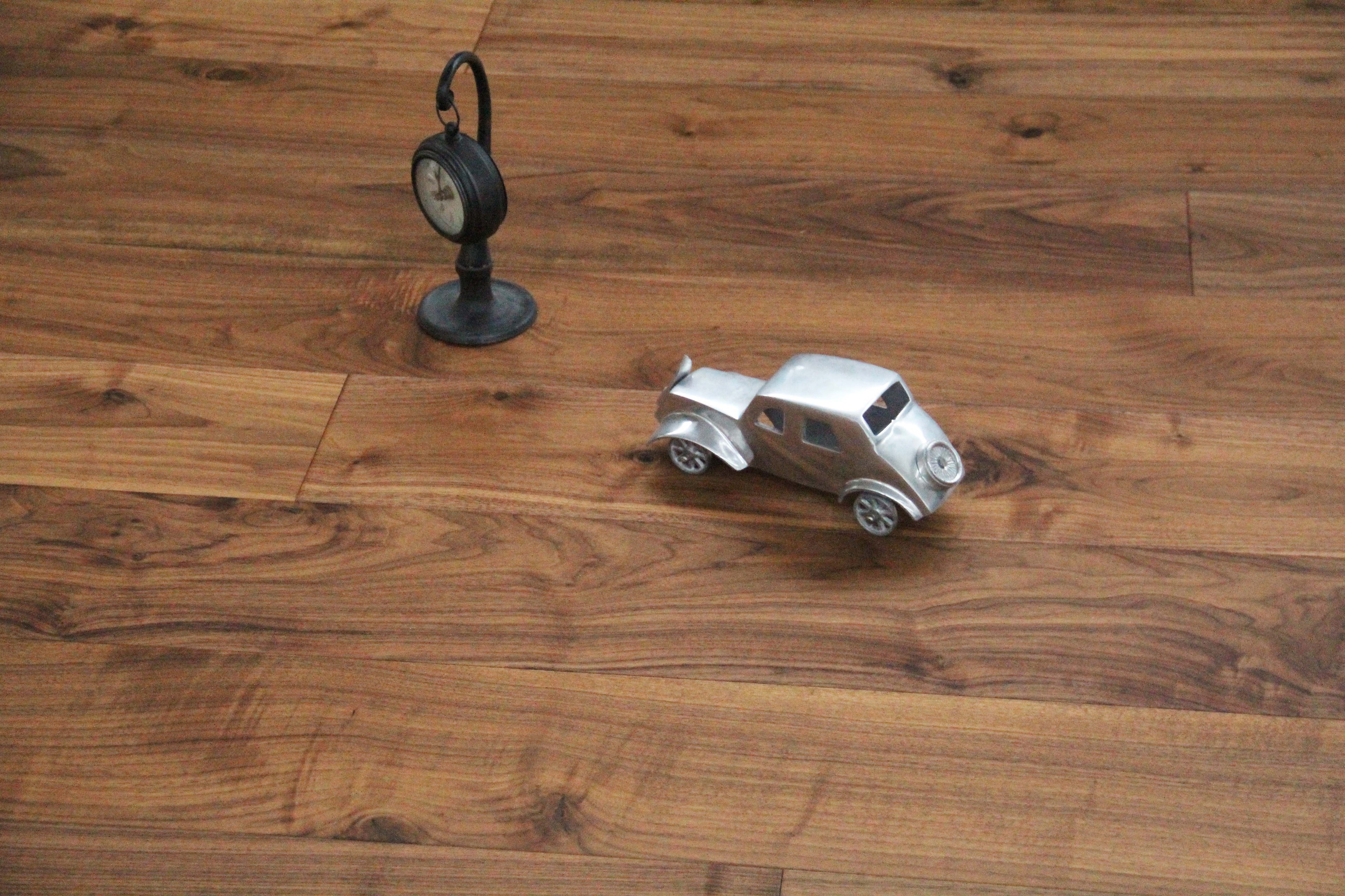 UV Lacquered American Black Walnut Engineered Flooring BEW1571