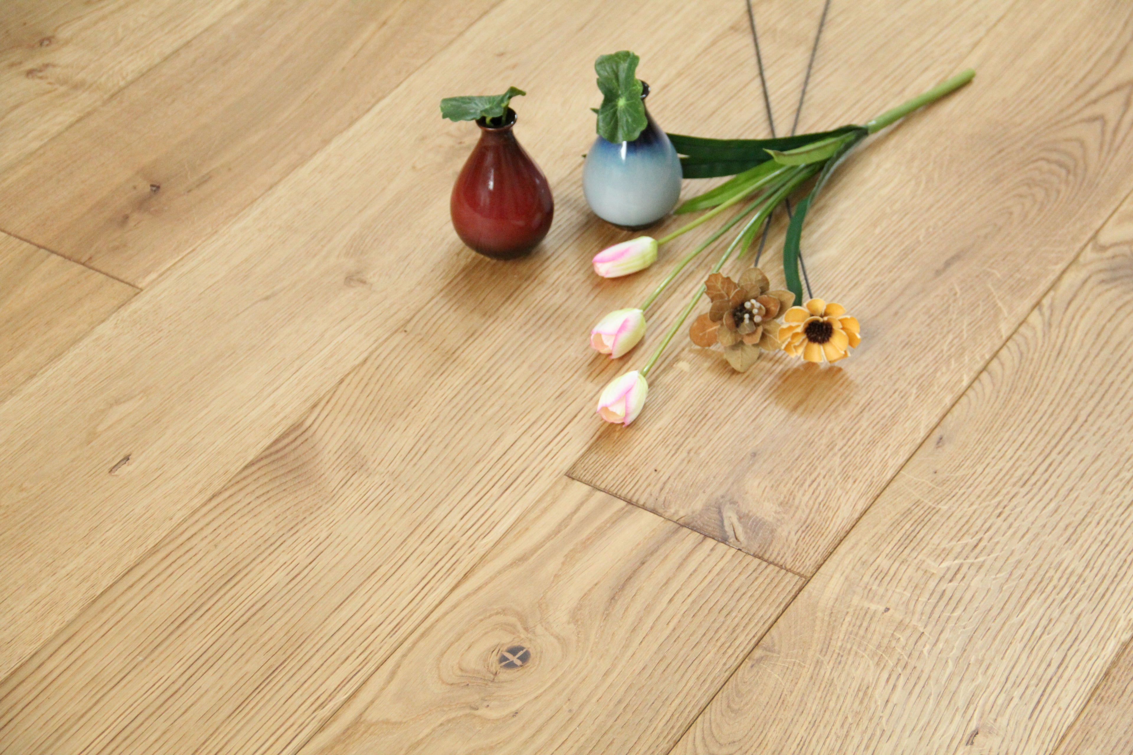 Brushed & UV Oiled European Oak Engineered Flooring BEO2008