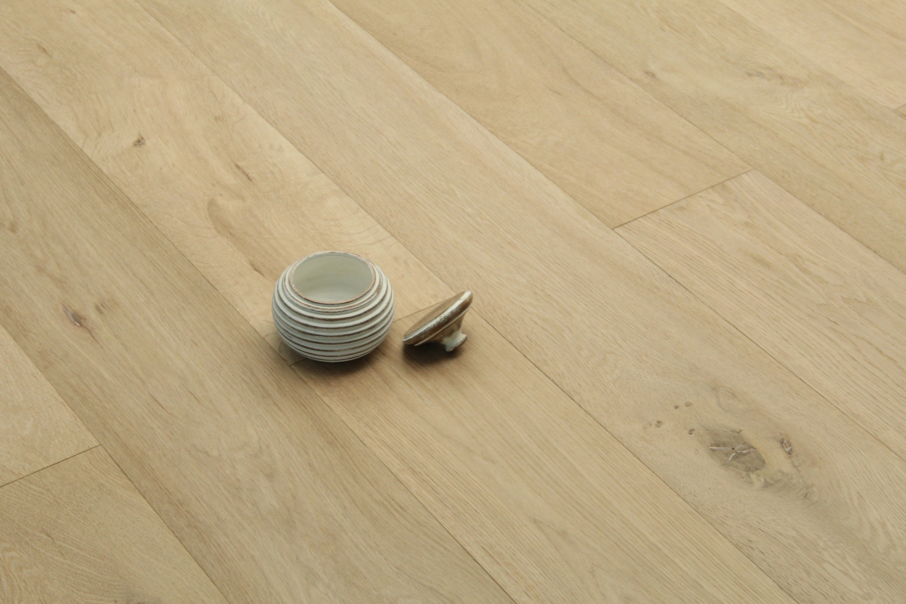 Unfinished European Oak Engineered Wood Flooring BEO1591B