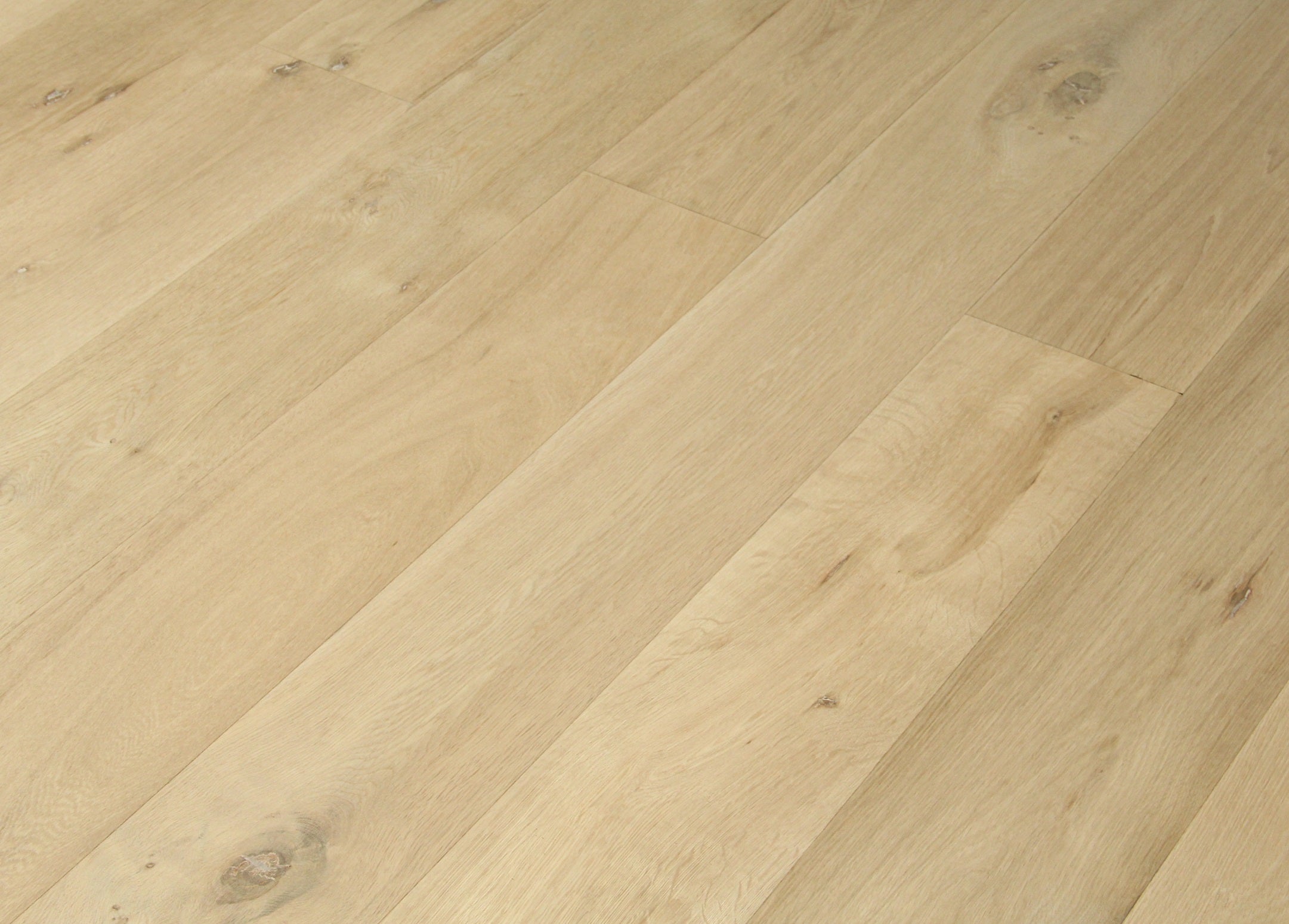 Unfinished European Oak Engineered Wood Flooring BEO1591B