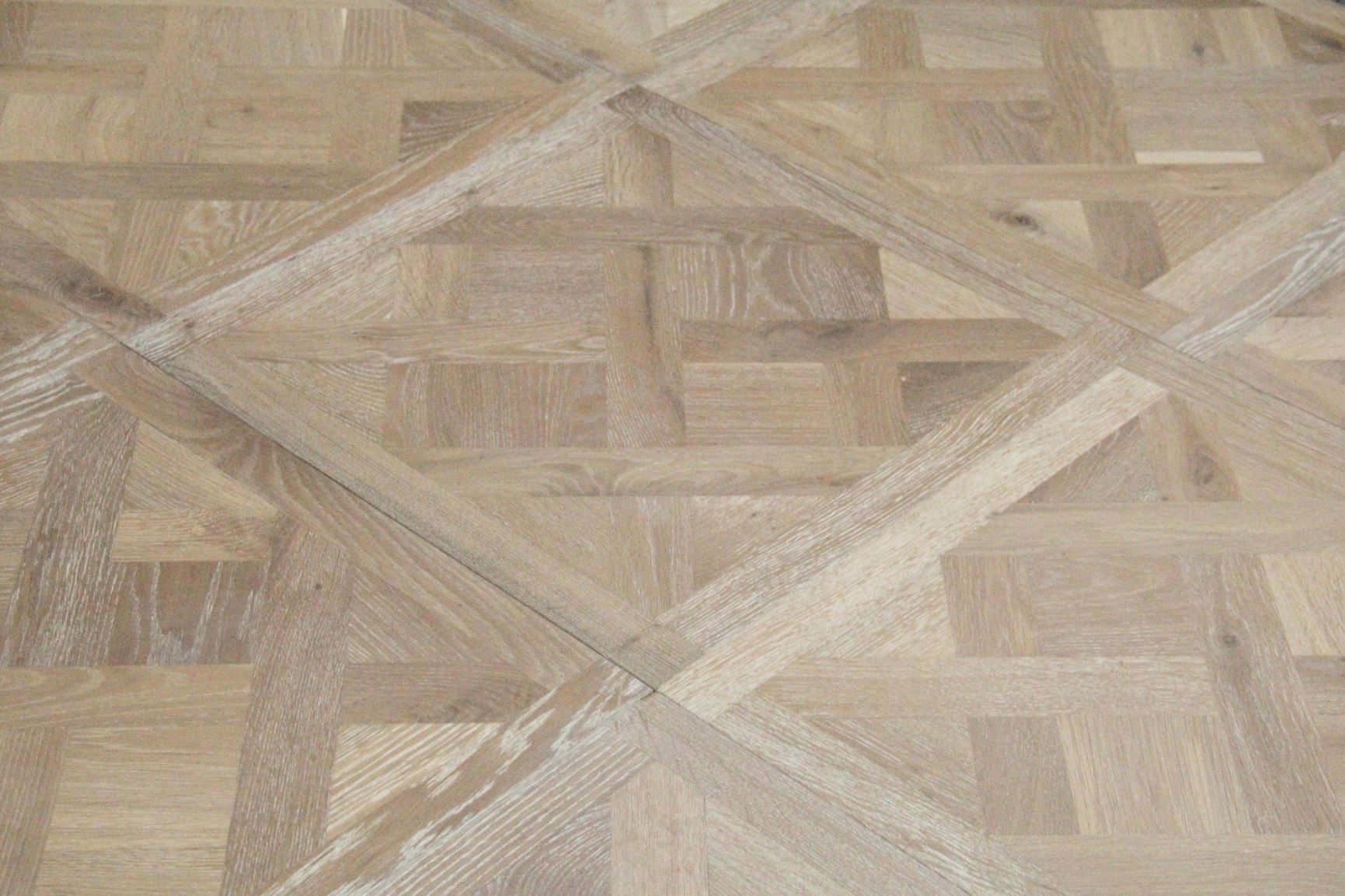 European Oak Smoked Grey Parquet Versailles Flooring 580x580x20/6mm BPE2006